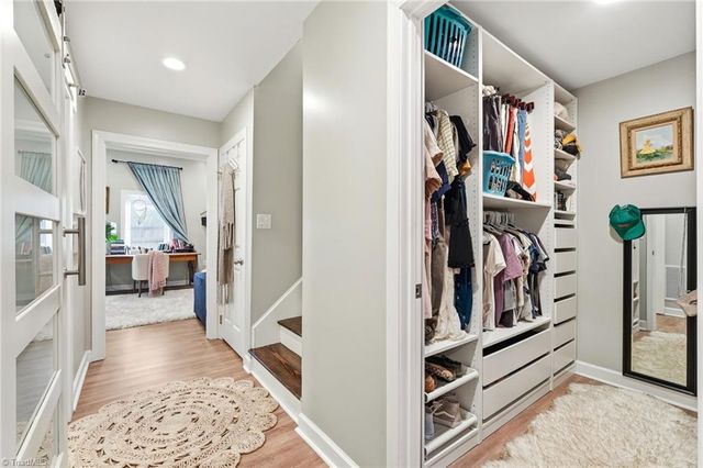 867 Brookleigh Court, Winston-salem, NC 27104