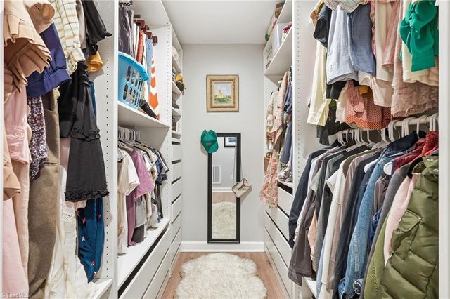 867 Brookleigh Court, Winston-salem, NC 27104