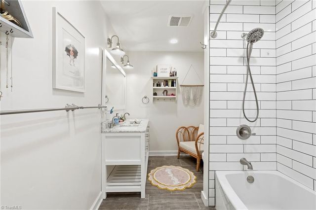 867 Brookleigh Court, Winston-salem, NC 27104