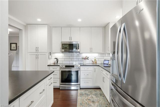 867 Brookleigh Court, Winston-salem, NC 27104