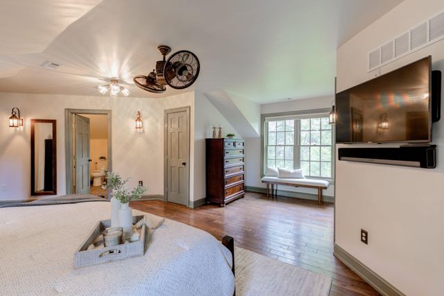 1324 COLLEGE HILL DR, Cheyney, PA 19319