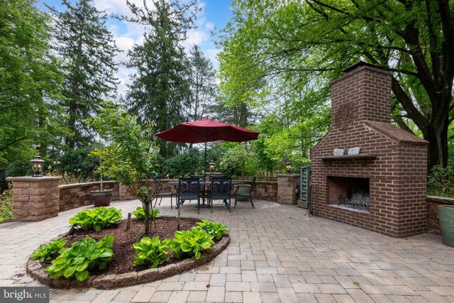 1324 COLLEGE HILL DR, Cheyney, PA 19319