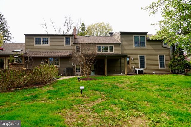 1324 COLLEGE HILL DR, Cheyney, PA 19319