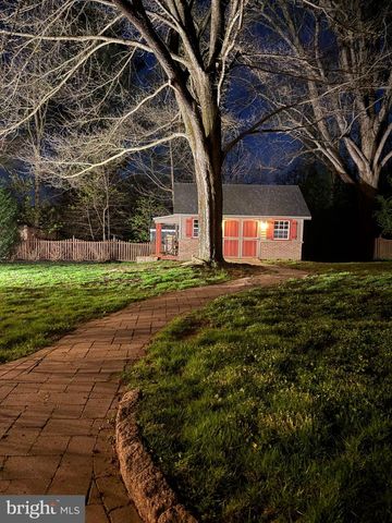 1324 COLLEGE HILL DR, Cheyney, PA 19319
