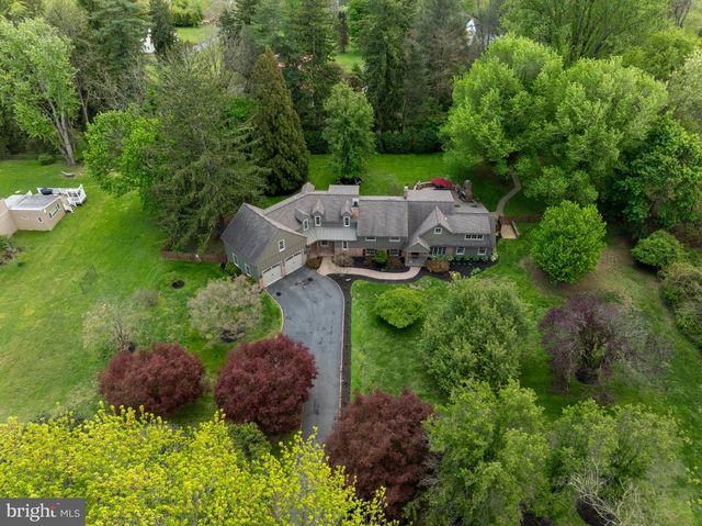 1324 COLLEGE HILL DR, Cheyney, PA 19319
