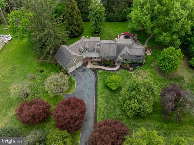 1324 COLLEGE HILL DR, Cheyney, PA 19319