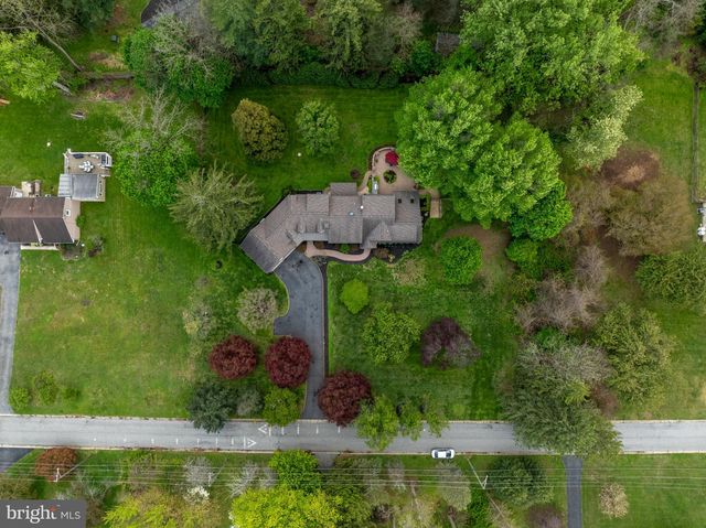 1324 COLLEGE HILL DR, Cheyney, PA 19319