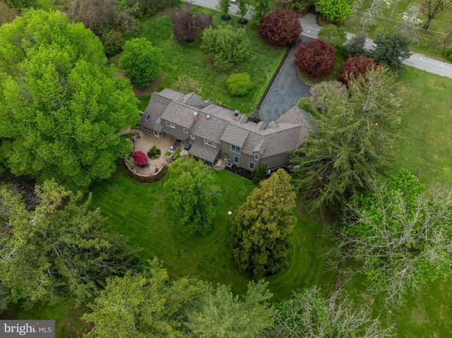 1324 COLLEGE HILL DR, Cheyney, PA 19319