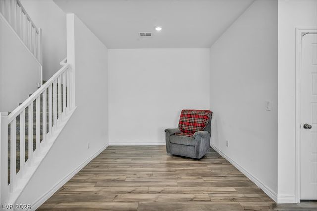 7222 North Decatur Boulevard 5, Las Vegas, NV 89131