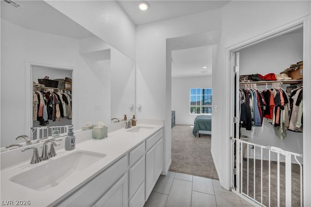 7222 North Decatur Boulevard 5, Las Vegas, NV 89131