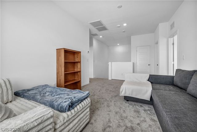 7222 North Decatur Boulevard 5, Las Vegas, NV 89131