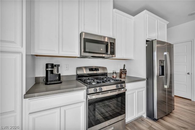 7222 North Decatur Boulevard 5, Las Vegas, NV 89131