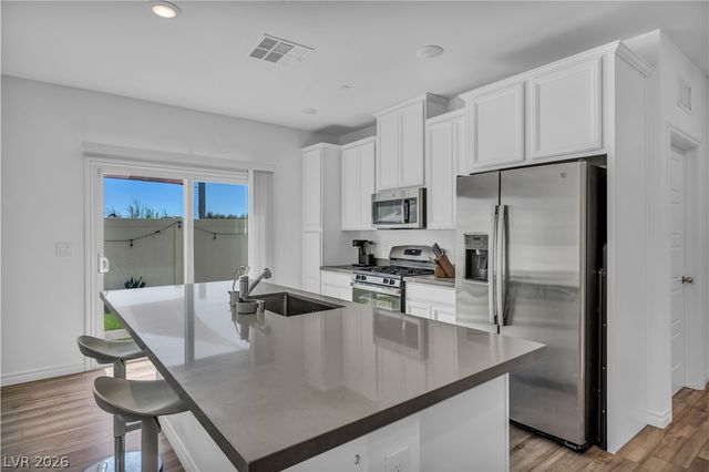 7222 North Decatur Boulevard 5, Las Vegas, NV 89131