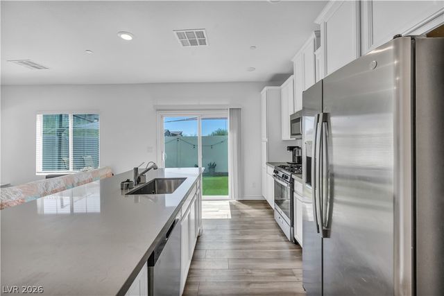 7222 North Decatur Boulevard 5, Las Vegas, NV 89131