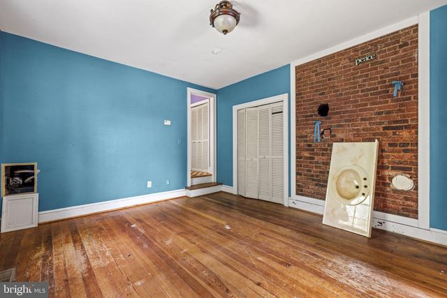 25 N 6TH ST, Warrenton, VA 20186