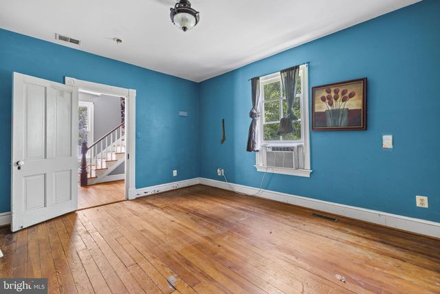 25 N 6TH ST, Warrenton, VA 20186