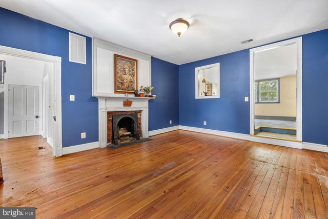 25 N 6TH ST, Warrenton, VA 20186