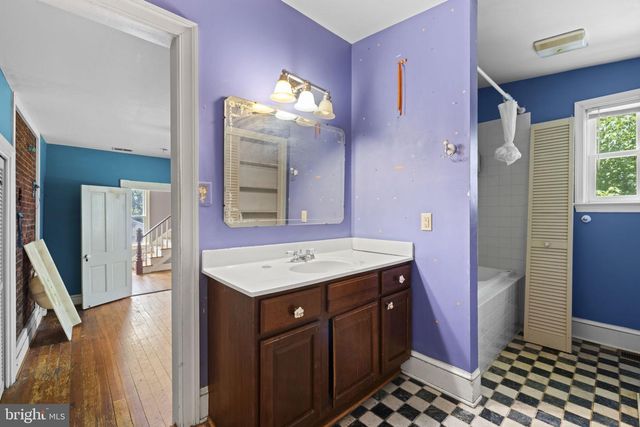 25 N 6TH ST, Warrenton, VA 20186