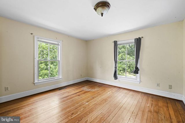 25 N 6TH ST, Warrenton, VA 20186