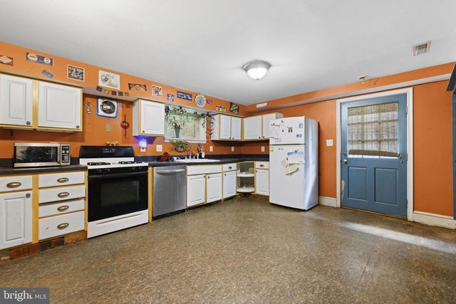 25 N 6TH ST, Warrenton, VA 20186