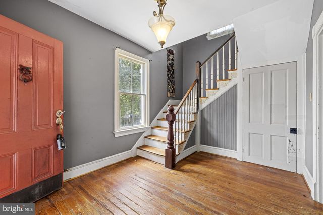 25 N 6TH ST, Warrenton, VA 20186