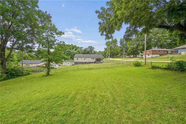 4801 NE 46th Terrace, Kansas City, MO 64117
