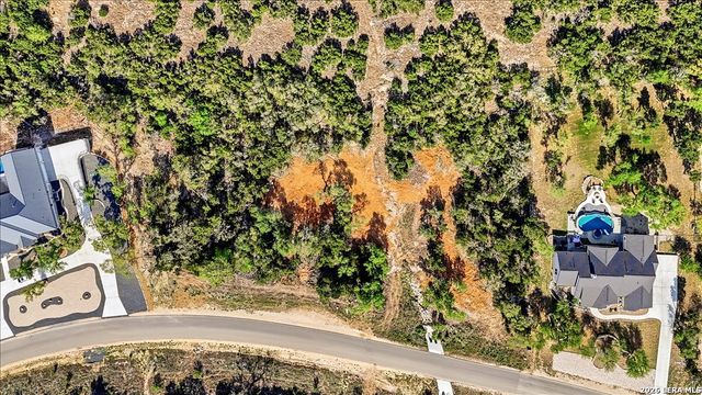 1218 Powder Ridge Rd, New Braunfels, TX 78132