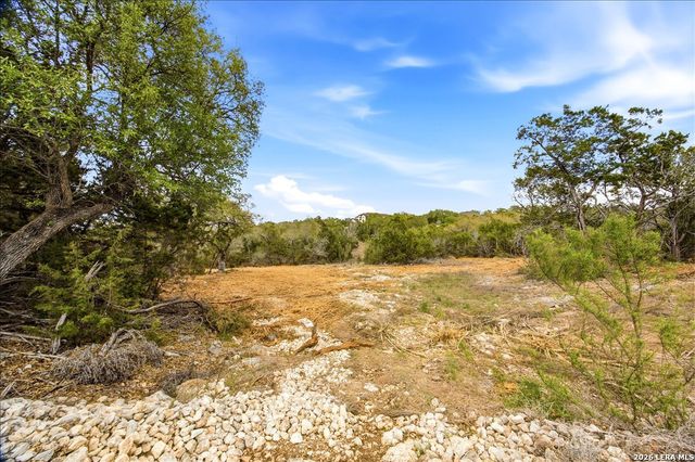 1218 Powder Ridge Rd, New Braunfels, TX 78132