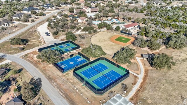 1218 Powder Ridge Rd, New Braunfels, TX 78132