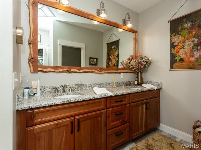 7614 Lakemont Drive, Hillsboro, MO 63050