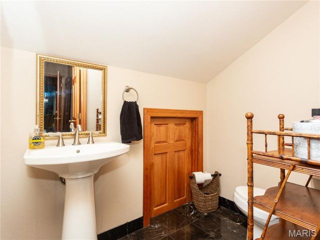 7614 Lakemont Drive, Hillsboro, MO 63050