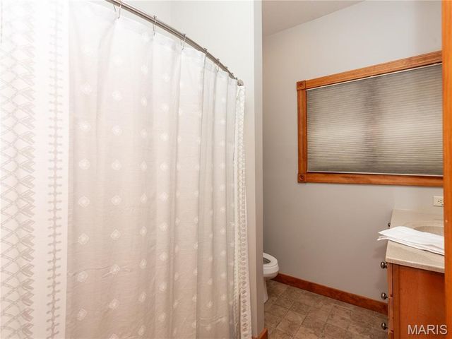 7614 Lakemont Drive, Hillsboro, MO 63050