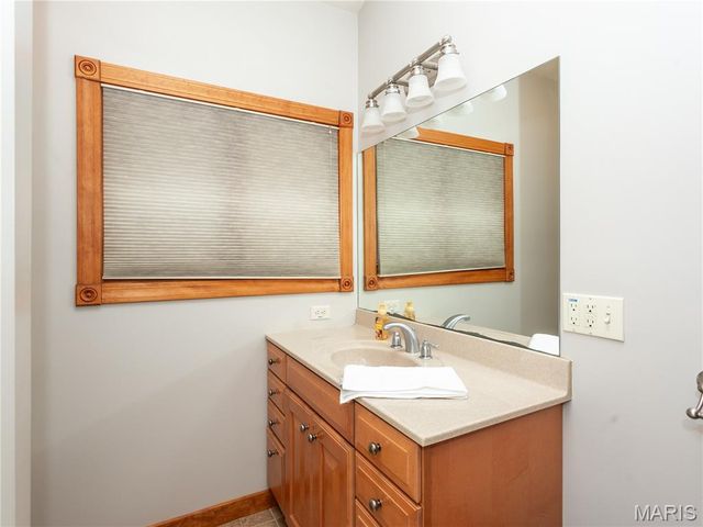 7614 Lakemont Drive, Hillsboro, MO 63050