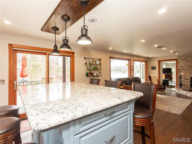 7614 Lakemont Drive, Hillsboro, MO 63050