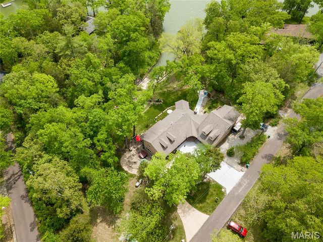 7614 Lakemont Drive, Hillsboro, MO 63050