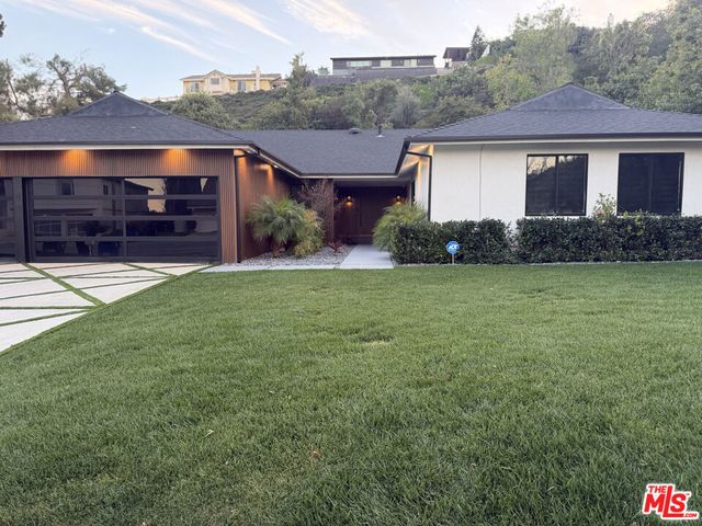 3855 Corbin Avenue, Tarzana, CA 91356