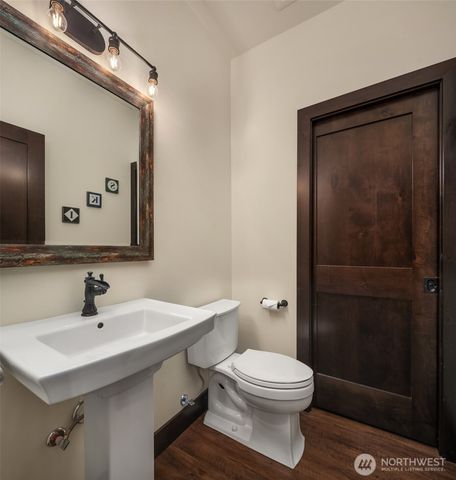 126 Burl Lane, Packwood, WA 98361