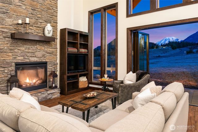 126 Burl Lane, Packwood, WA 98361