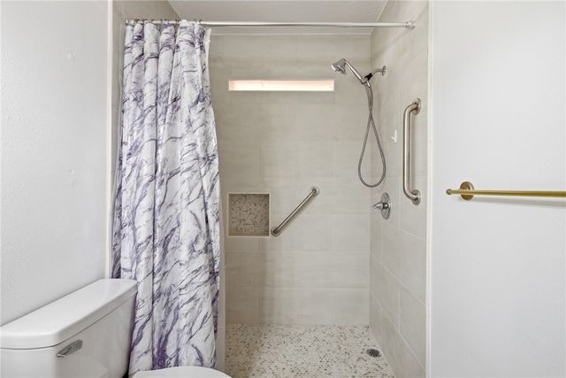 1400 Prairie Drive, Bryan, TX 77802