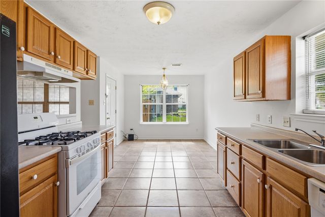 1400 Prairie Drive, Bryan, TX 77802