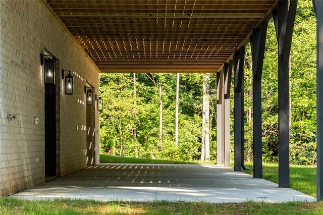 153 Turtle Bay Court, Winston-salem, NC 27107