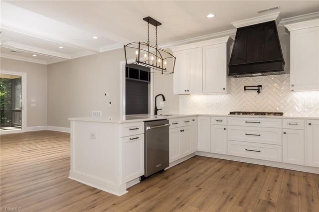 153 Turtle Bay Court, Winston-salem, NC 27107