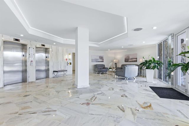 1057 Hillsboro 214, Hillsboro Beach, FL 33062