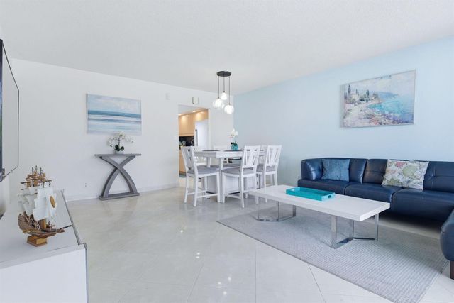 1057 Hillsboro 214, Hillsboro Beach, FL 33062