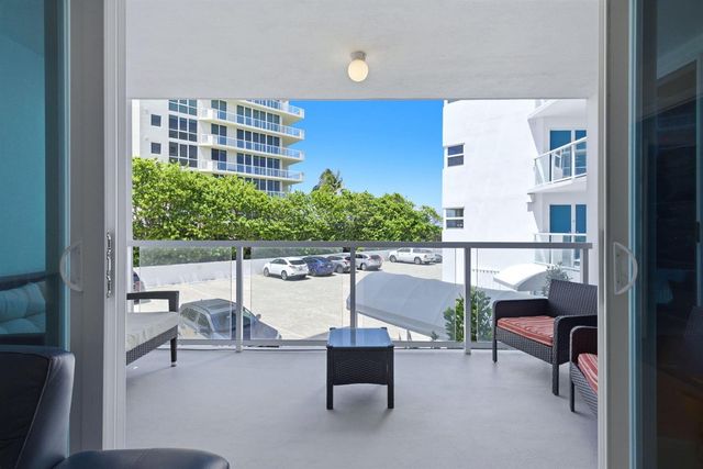 1057 Hillsboro 214, Hillsboro Beach, FL 33062