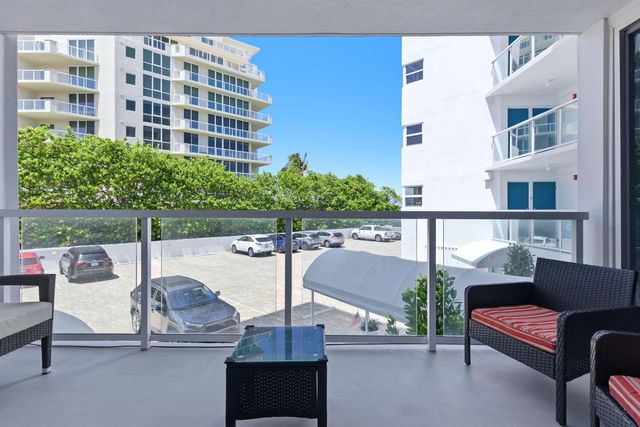1057 Hillsboro 214, Hillsboro Beach, FL 33062