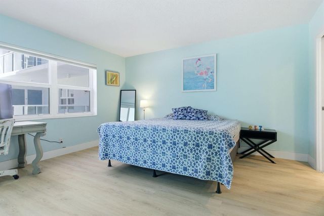 1057 Hillsboro 214, Hillsboro Beach, FL 33062