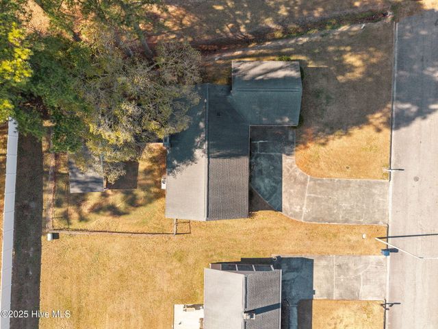 506 Wellington Road, Ayden, NC 28513