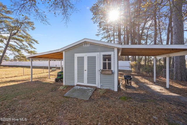 506 Wellington Road, Ayden, NC 28513