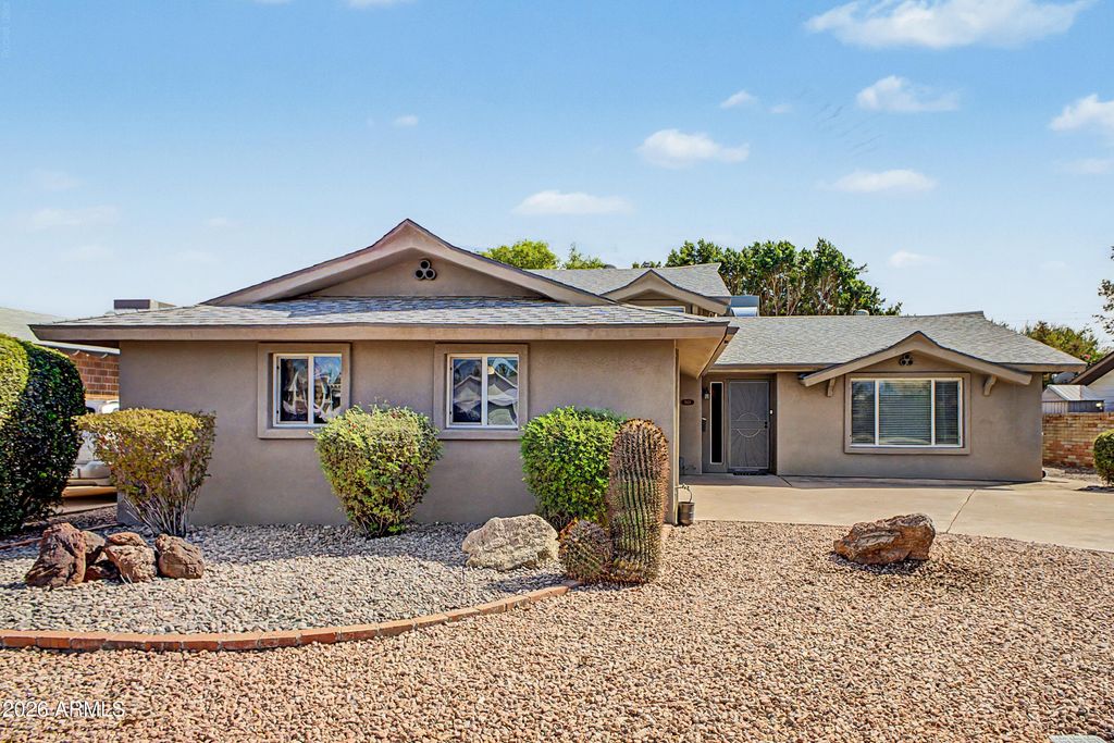 8613 E LAREDO Lane, Scottsdale, AZ 85250 — photo 2